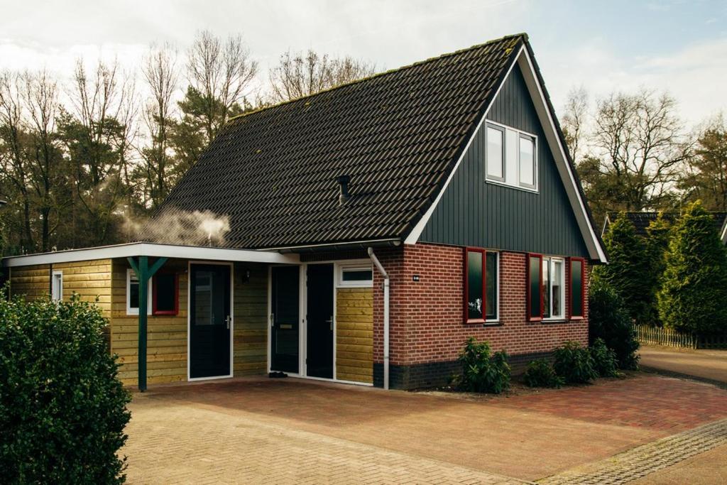 Groepsaccommodatie Kom In De Bedstee Sprookje Villa Winterswijk Exterior photo